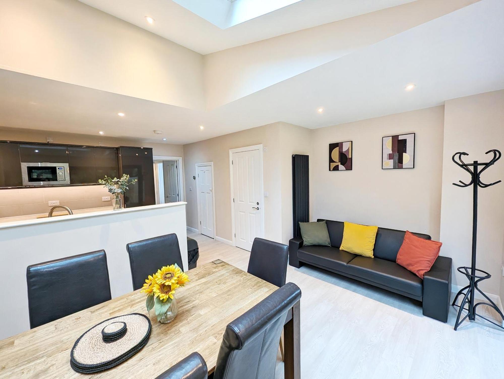 Central Cambridge, Charming 3-Bed House With Free Parking! Exterior foto
